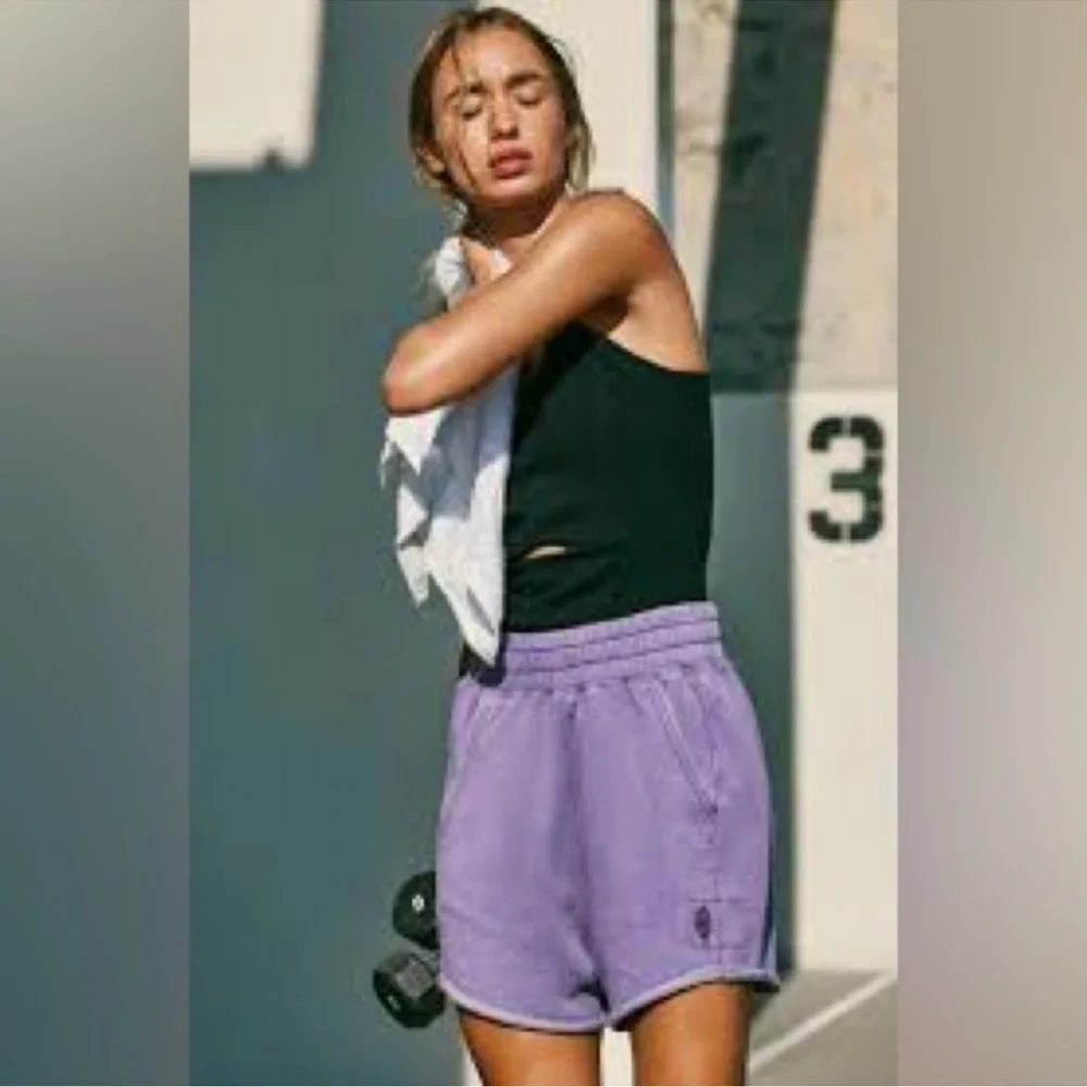 EUC! Free People/Free People Movement Lavender Athletic Shorts, Size XL - Picture 2 of 6